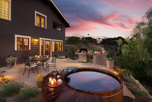 Outdoor Hot Tubs Ideas 1