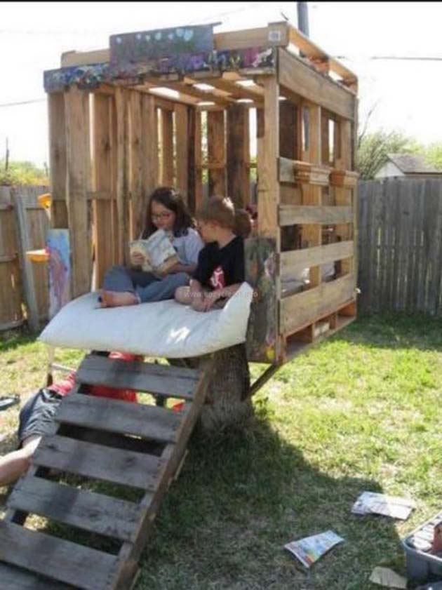 17 Cute Upcycled Pallet Projects for Kids Outdoor Fun ...