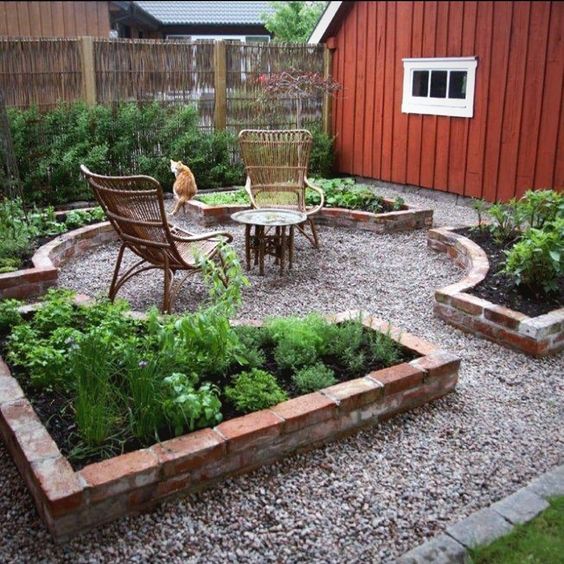 15 Unique Brick Landscaping Ideas You Will Admire